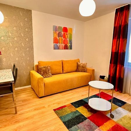 The Prince'S Neighbour Apartment Budapest With Free Garage Eksteriør bilde