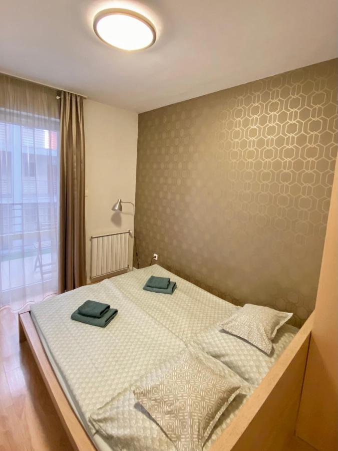 The Prince'S Neighbour Apartment Budapest With Free Garage Eksteriør bilde