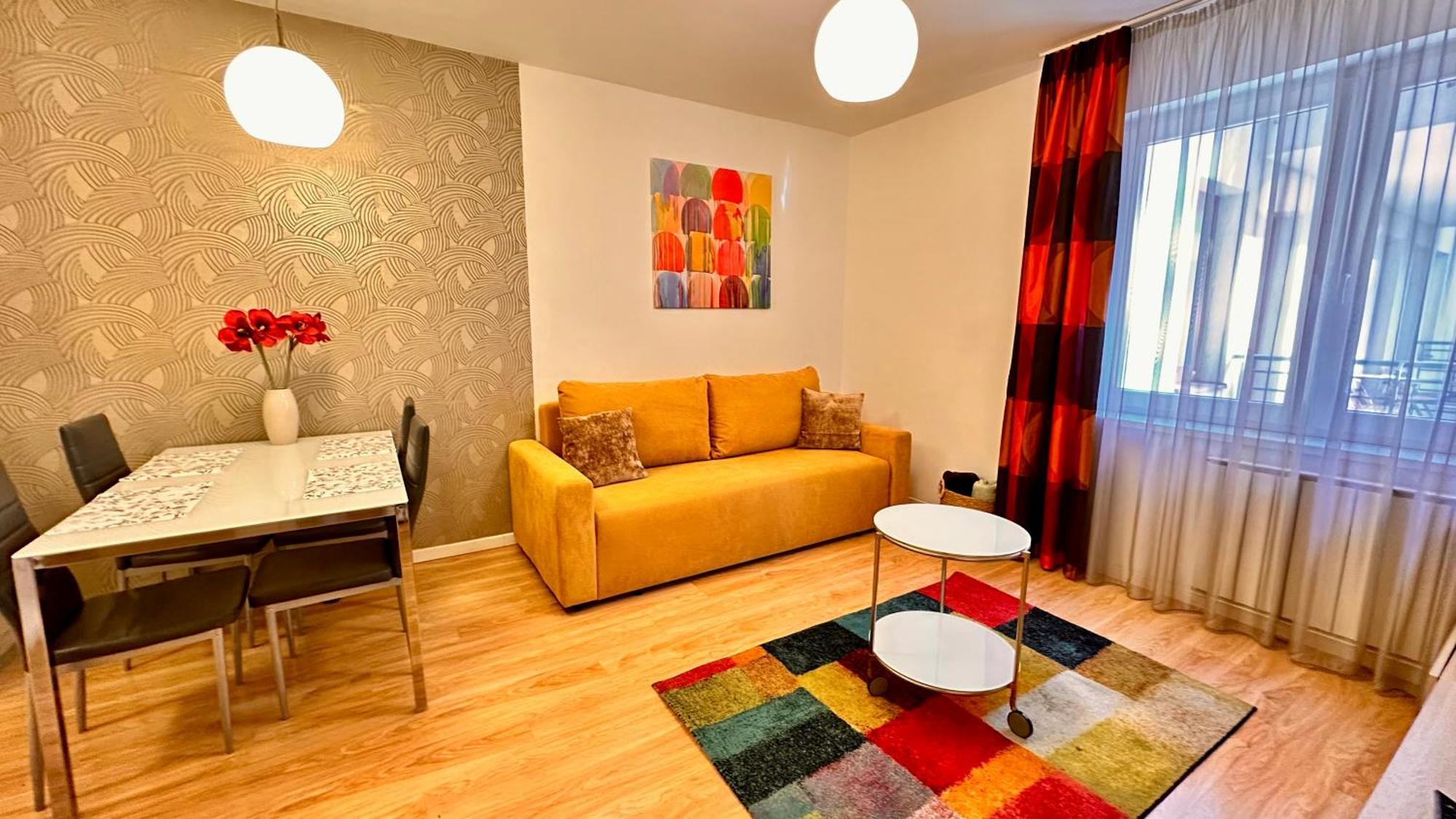 The Prince'S Neighbour Apartment Budapest With Free Garage Eksteriør bilde